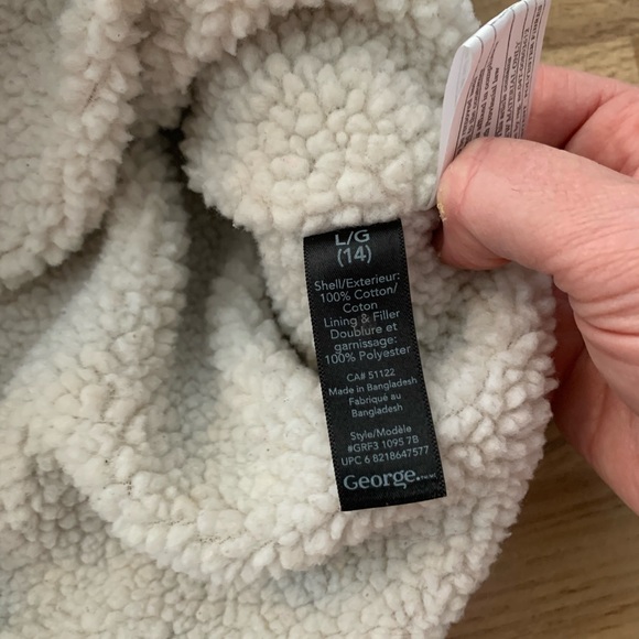 Full Button Up Sweater/Jacket (Boy’s Size 10-12) - Picture 4 of 4